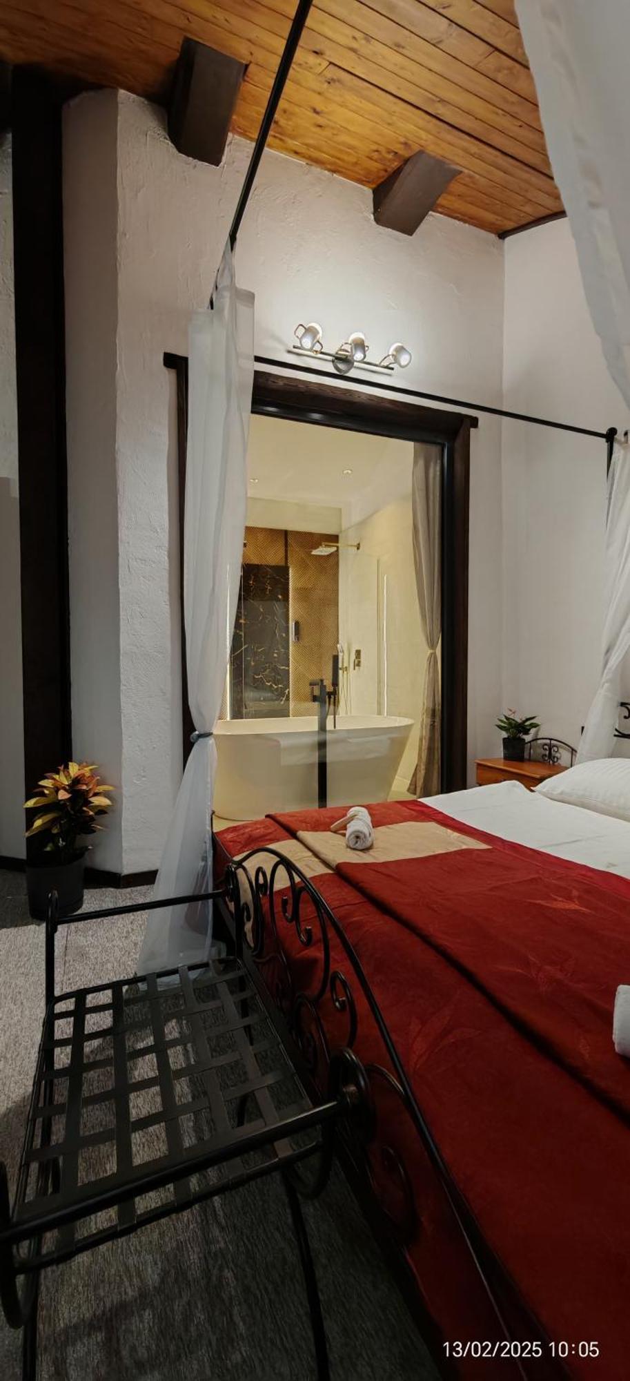 Hotel Plzensky Dvur Frýdek-Místek Exteriör bild